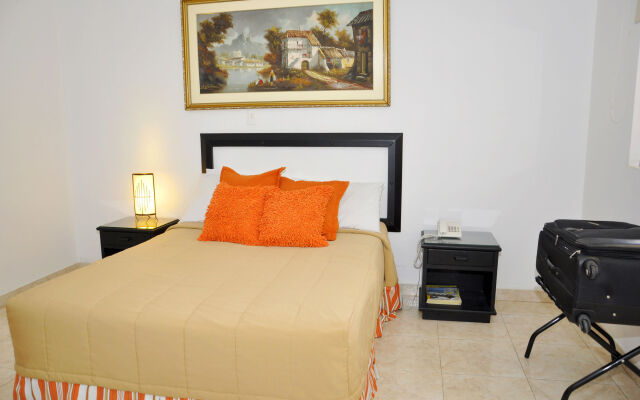 Отель Axis Inn by GEH Suites