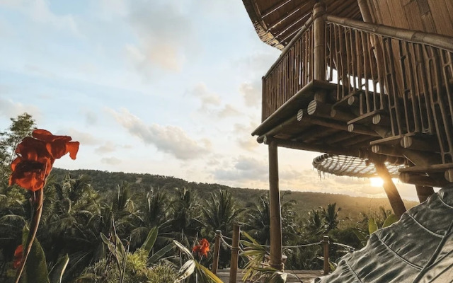 Kalma Bamboo Eco Lodge