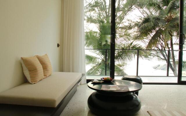 The Postcard on the Arabian Sea