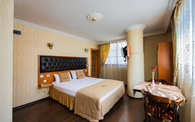 Kozan City Hotel