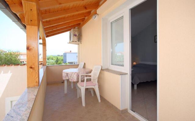 Queen beach Nin apartments Venera - AE1444