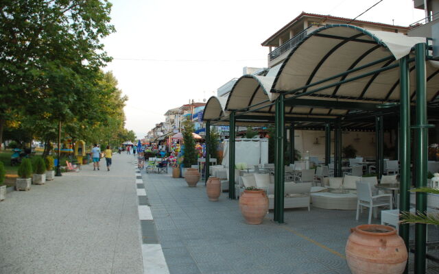 Hotel Platon Beach
