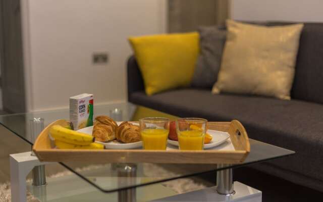 Brickfield Court Serviced Apartment by Ferndale