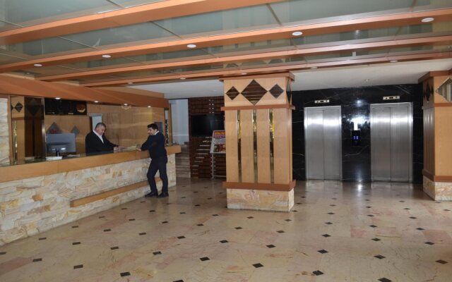 Bulvar Hotel
