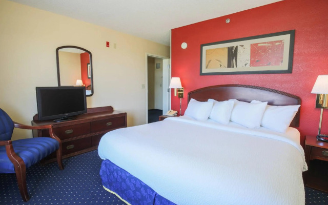 Courtyard Flint by Marriott