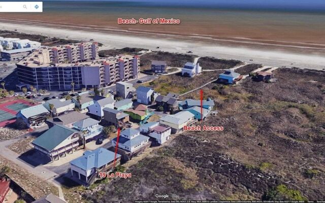 19 Hilltop House by RedAwning