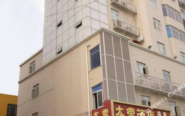 Tairong Hotel