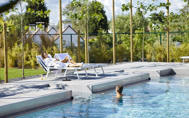 Nice Holiday Home with Dishwasher near Sea