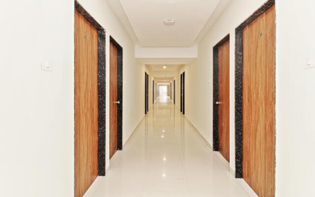 Collection O 18521 Vanasthalipuram