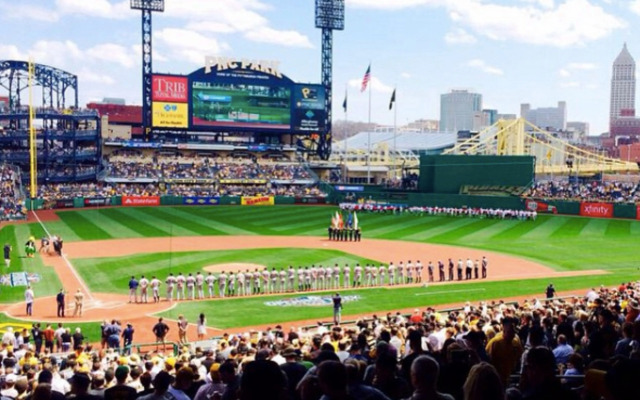 Lyric Chic 1BR Gym Downtown