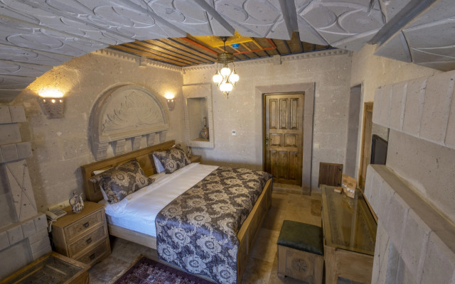 Underground Cave Suites