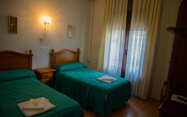 Hostal Lamalonga