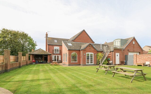 Acorn House