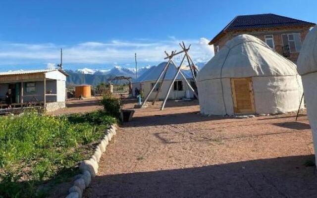 Yurt camp Sonun