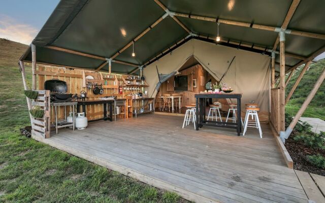 Luxury Under Canvas