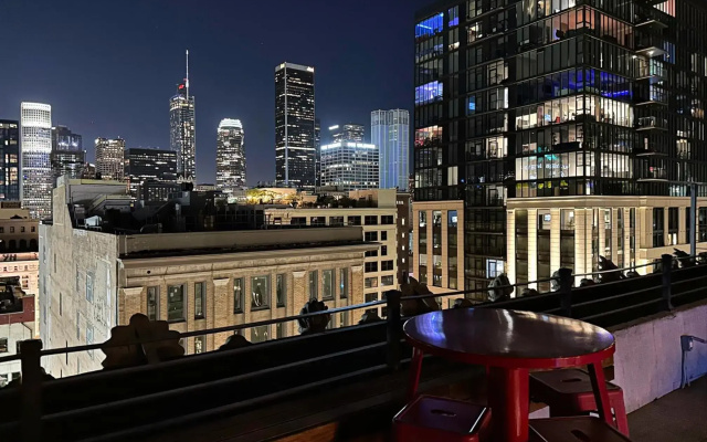 Urban Loft Apartment