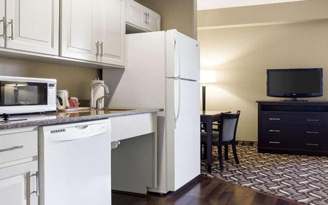 MainStay Suites Bismarck