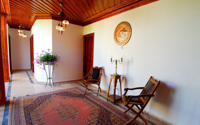 White Garden Hotel