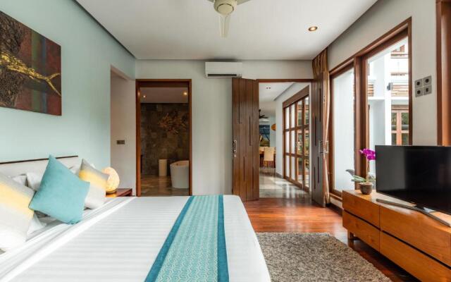 Mary's Beach 4 BR Villa