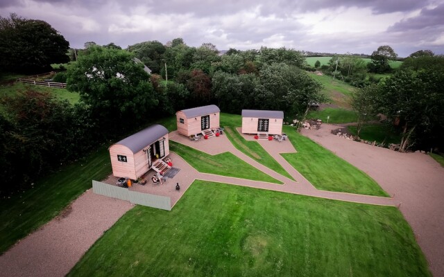 Beds of Silk Luxury Glamping