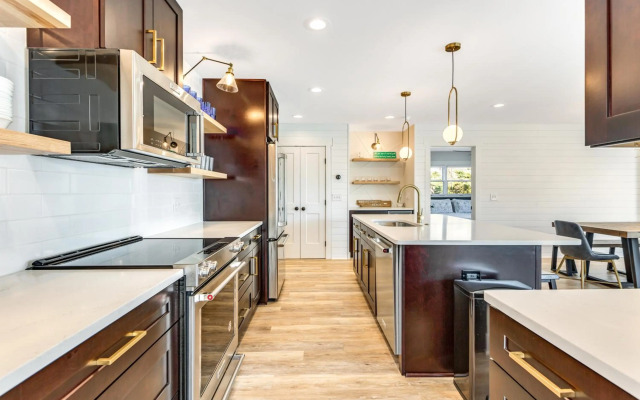 Family Tides by Sea Scape Properties