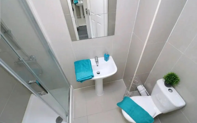 Oakwood House Ensuite Rooms