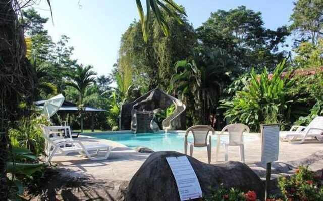 Aiyana Lodge