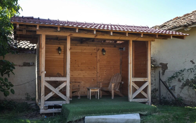 Room-studio Apartment in Palamartsa