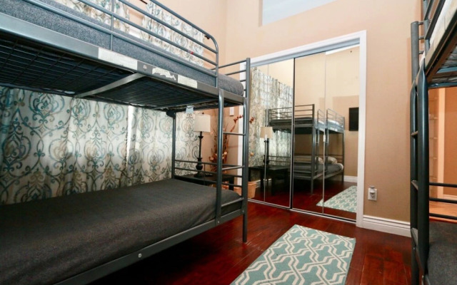 Villa at Pleasant Lake