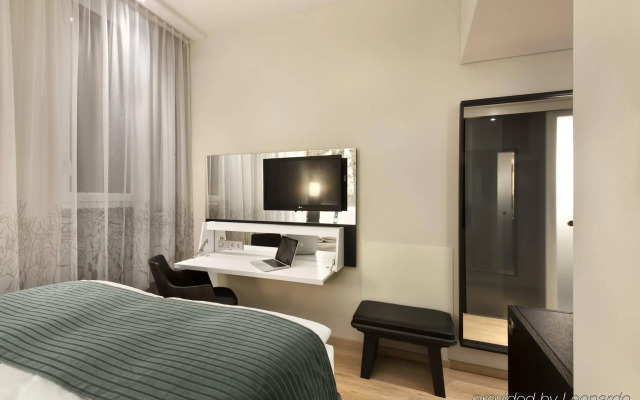 Premier Inn Berlin Alexanderplatz Hotel