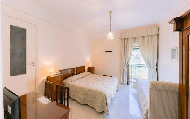 Hotel Toro