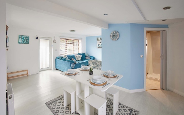 Host Stay Aurora Shore