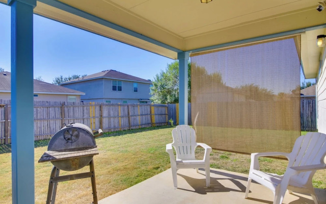 San Antonio Abode w/ Yard < 4 Mi to Lackland