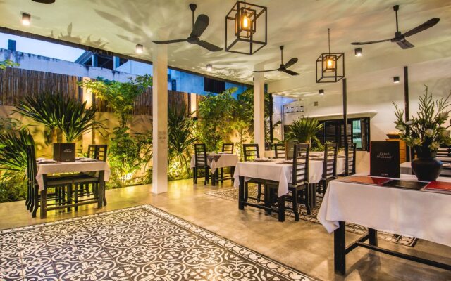 Mulberry Hotel