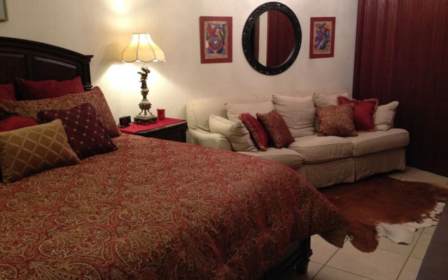 Sonoran Sun 2BR Upper SE 208 by Casago