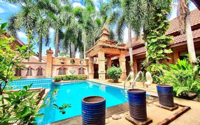 Balinese Pool Villa in Rawai