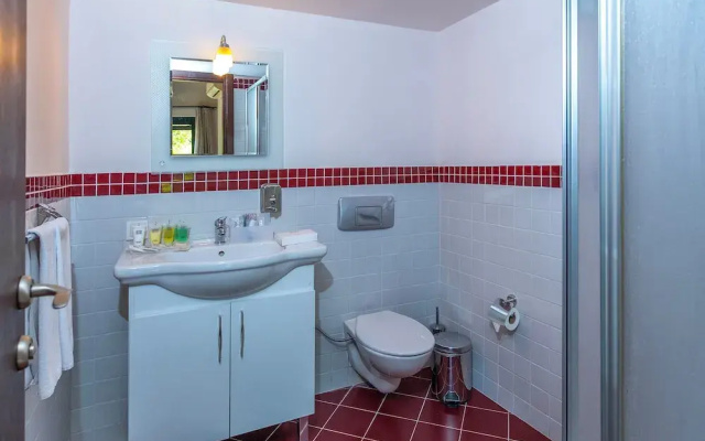 Cottage House - Adult Only