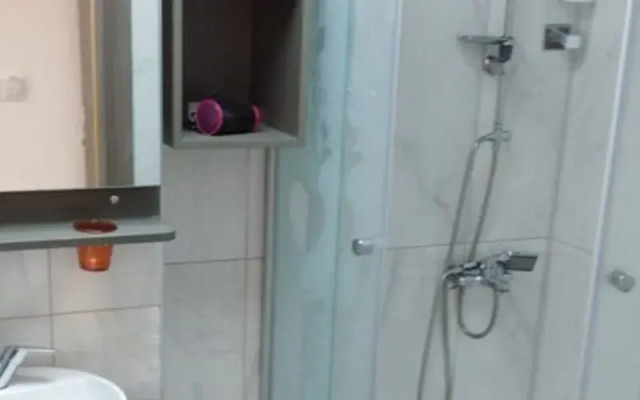 Onur Otel