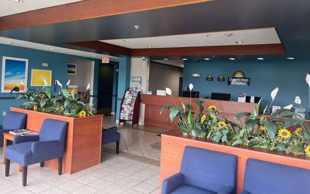 Days Inn & Suites by Wyndham Seaford