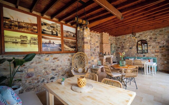 Cunda Tas Otel By Taze