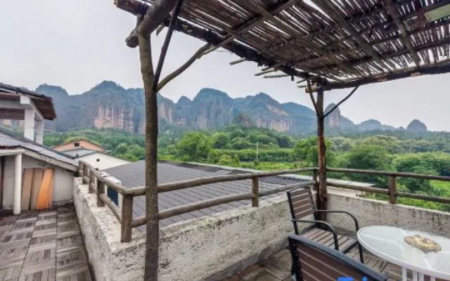 Xiongxiong Tribe Homestay