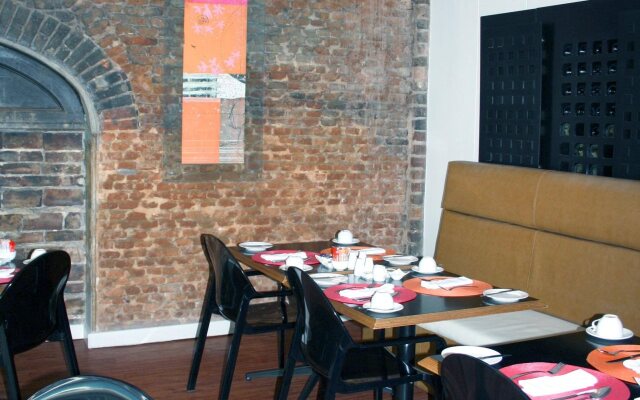 The Bijoux Aparthotel