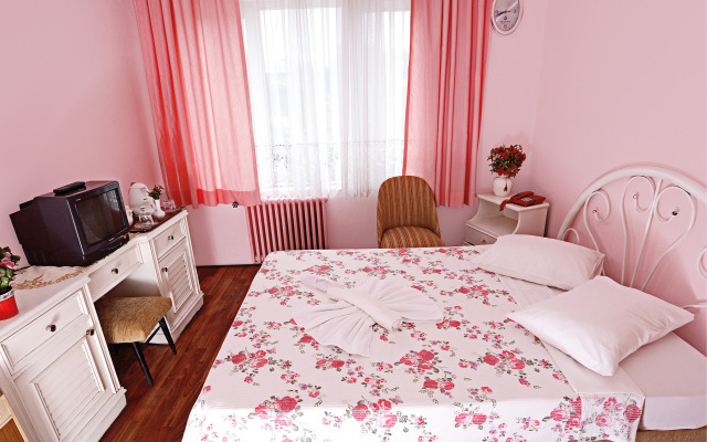Sipahi Hotel