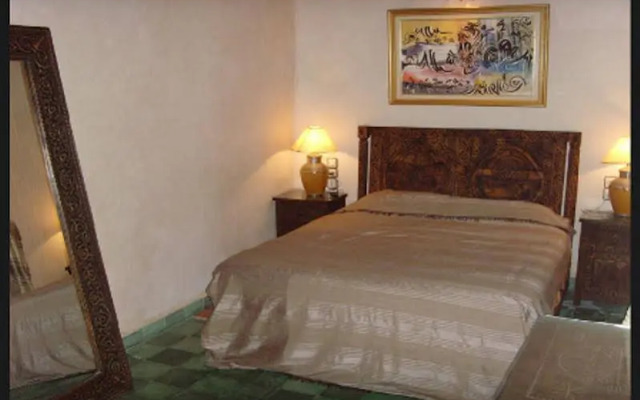 Riad Lalla Khiti