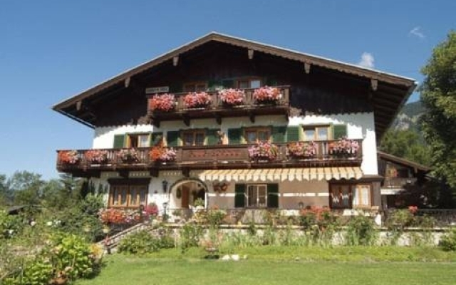 Enzian Pension