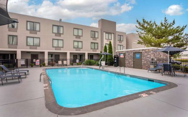 Best Western Plus Bowling Green