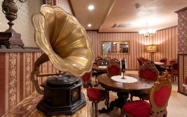 Real Hotel