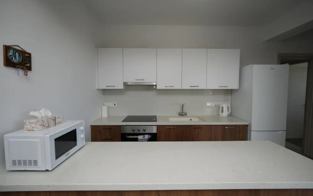 Larnaca Salt Lake Gem Airy 2 Bdrm Apartment