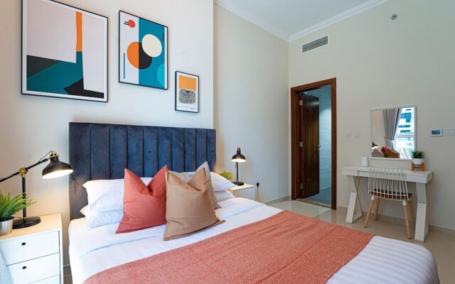 Bright 2BR by Burj Khalifa-gym/pool by Belvilla