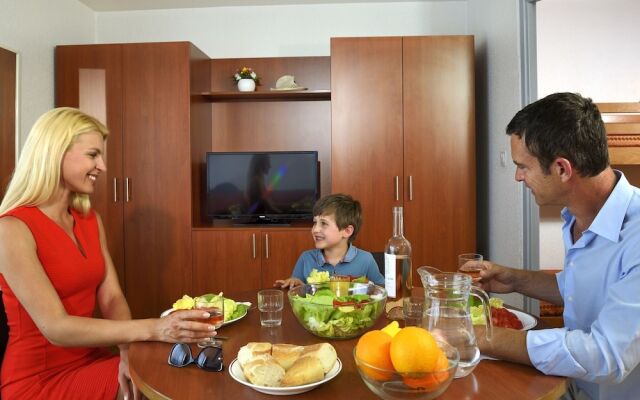 Comfortable Studio With Dishwasher in a Beautiful Residence
